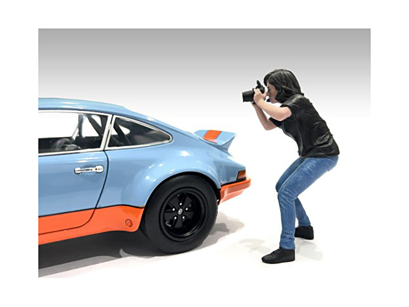 "Photographers" Figure #4 for 1/18 Scale Models by American Diorama