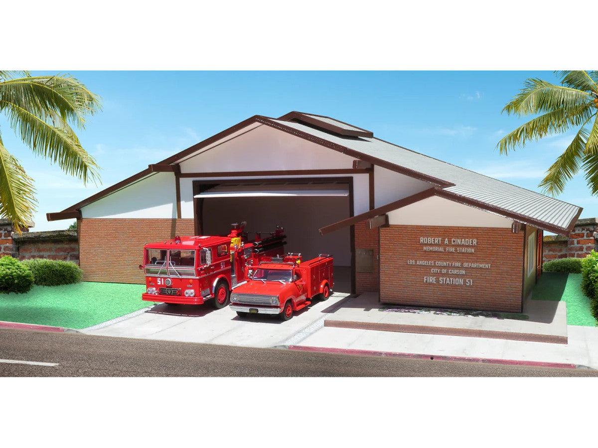 Los Angeles County Fire Department Fire Station 51 Diorama EZ Assembly Kit "Emergency!" Series 1/50 Model by Iconic Replicas