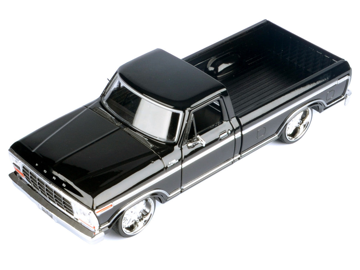 1979 Ford F-150 Custom Pickup Truck Black "Maxx Design" Series 1/24 Diecast Model Car by Motormax
