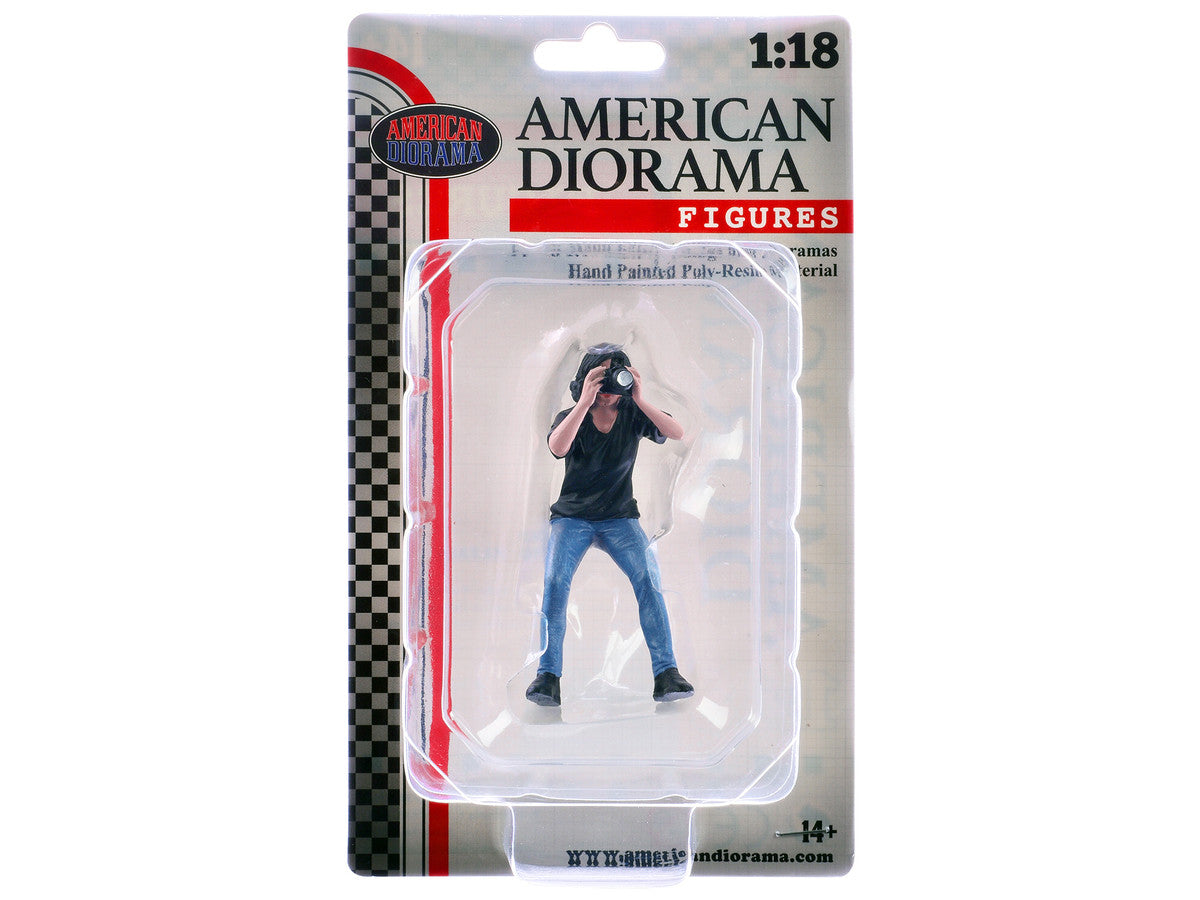 "Photographers" Figure #4 for 1/18 Scale Models by American Diorama