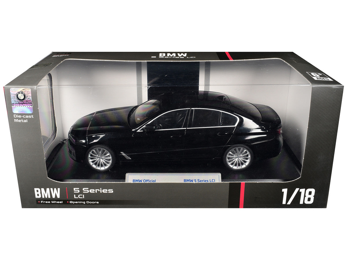 BMW 5 Series LCI Black Metallic with Moonroof 1/18 Diecast Model Car by Heimanba