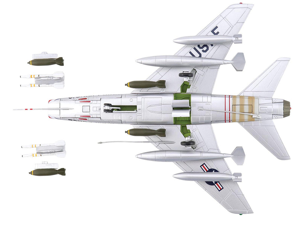 North American F-100 Super Sabre Fighter Aircraft "FW-871 National Military Museum Soesterberg Netherlands" United States Air Force "Air Power Series" 1/72 Diecast Model by Hobby Master