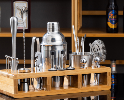 22-Piece Household Cocktail Shaker Set with Stand