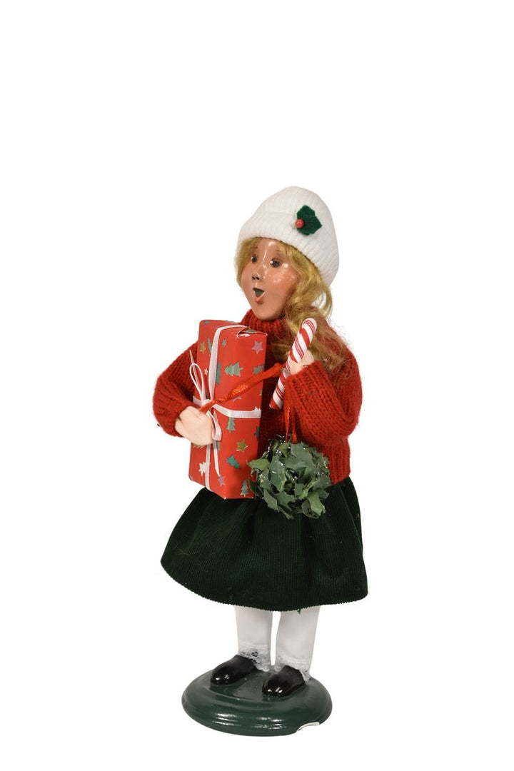 Byers' Choice Shopping Family 2026 -  Girl