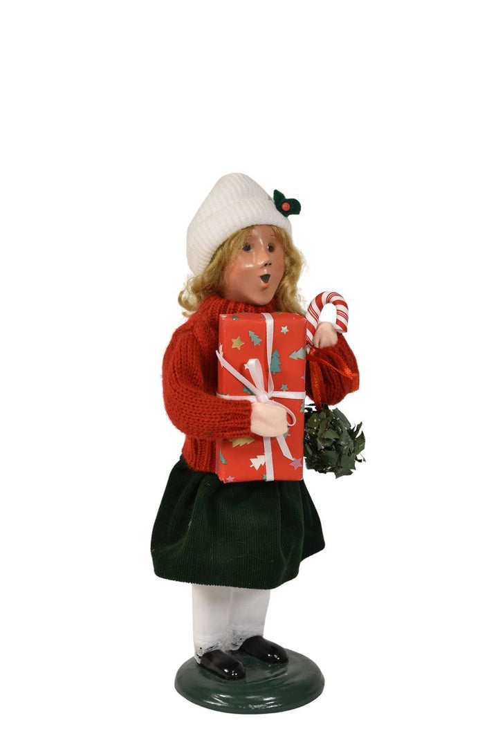 Byers' Choice Shopping Family 2026 -  Girl