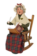Workshop Mrs Claus Caroler by Byers' Choice