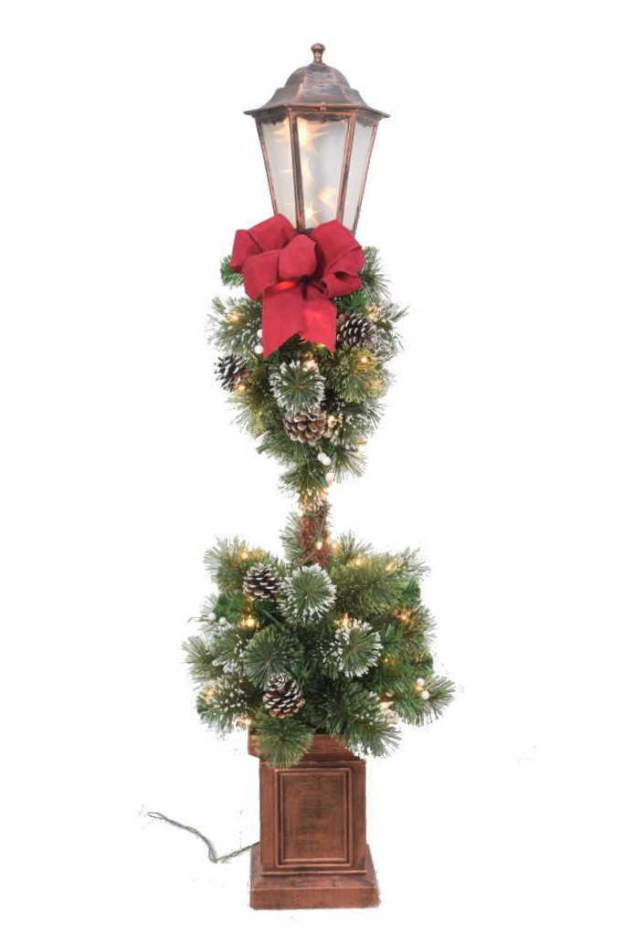 Lamp Post With Big Red Bow